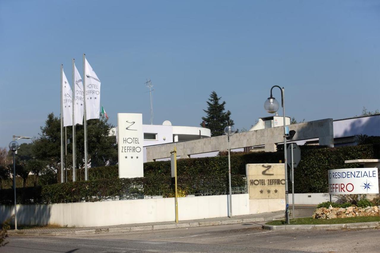 סבאודיה Hotel Zeffiro מראה חיצוני תמונה