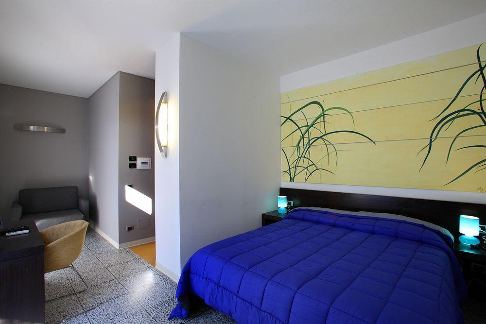 סבאודיה Hotel Zeffiro מראה חיצוני תמונה