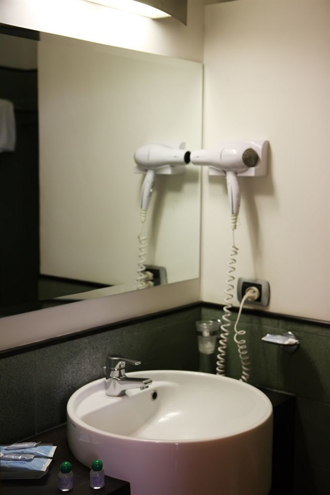 סבאודיה Hotel Zeffiro מראה חיצוני תמונה